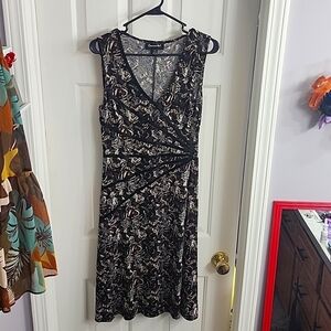 Sz 10 knee length dress